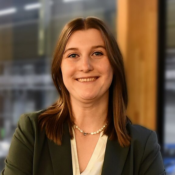 Ansprechpartnerin Personal - Linda Beck